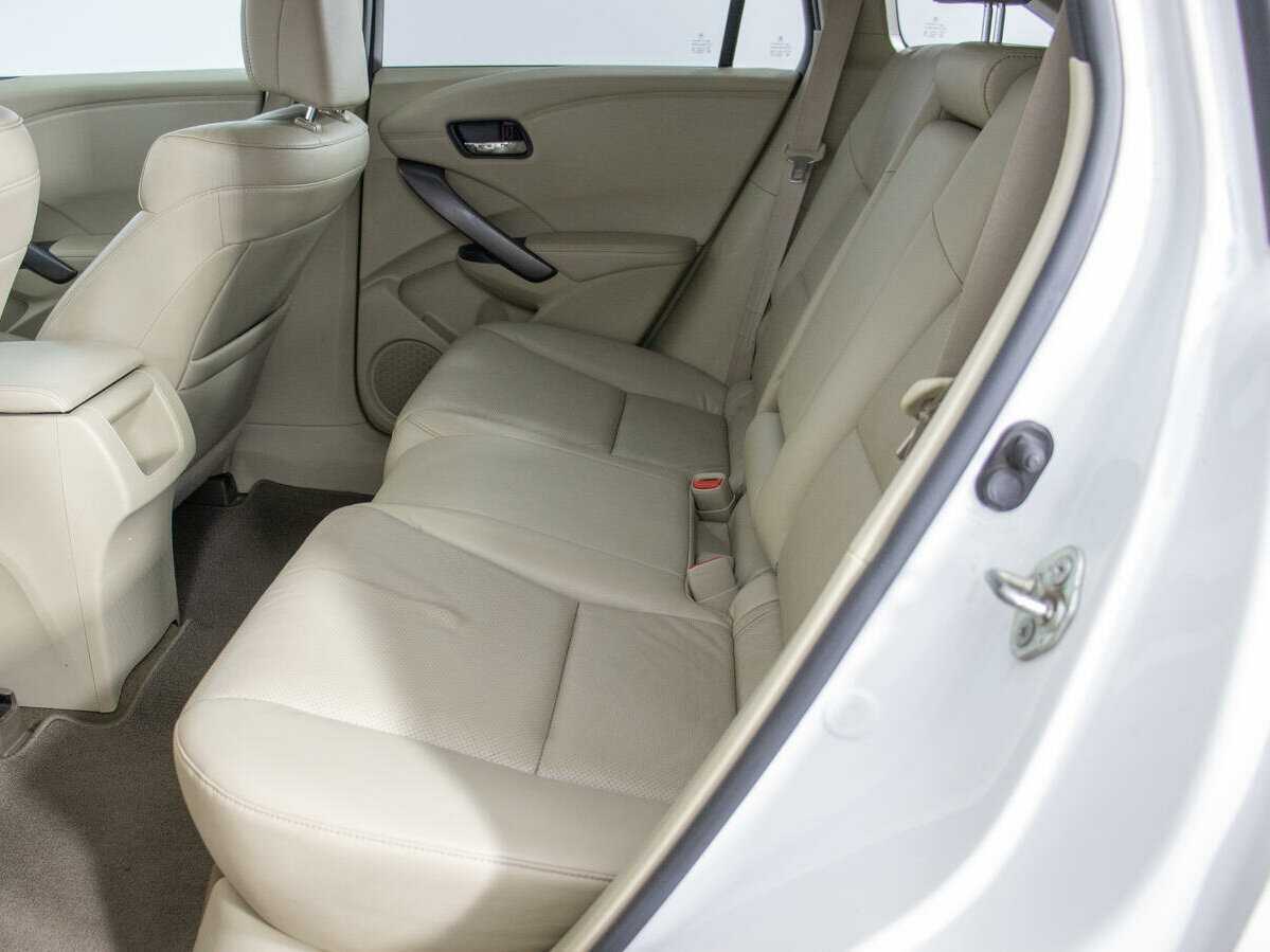 Acura RDX с пробегом — 2014 год. Фото: #10