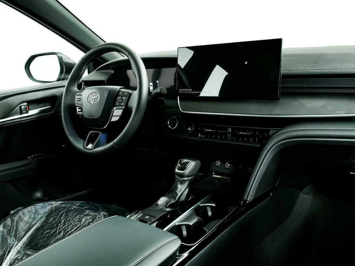 Toyota Camry с пробегом — 2024 год. Фото: #8