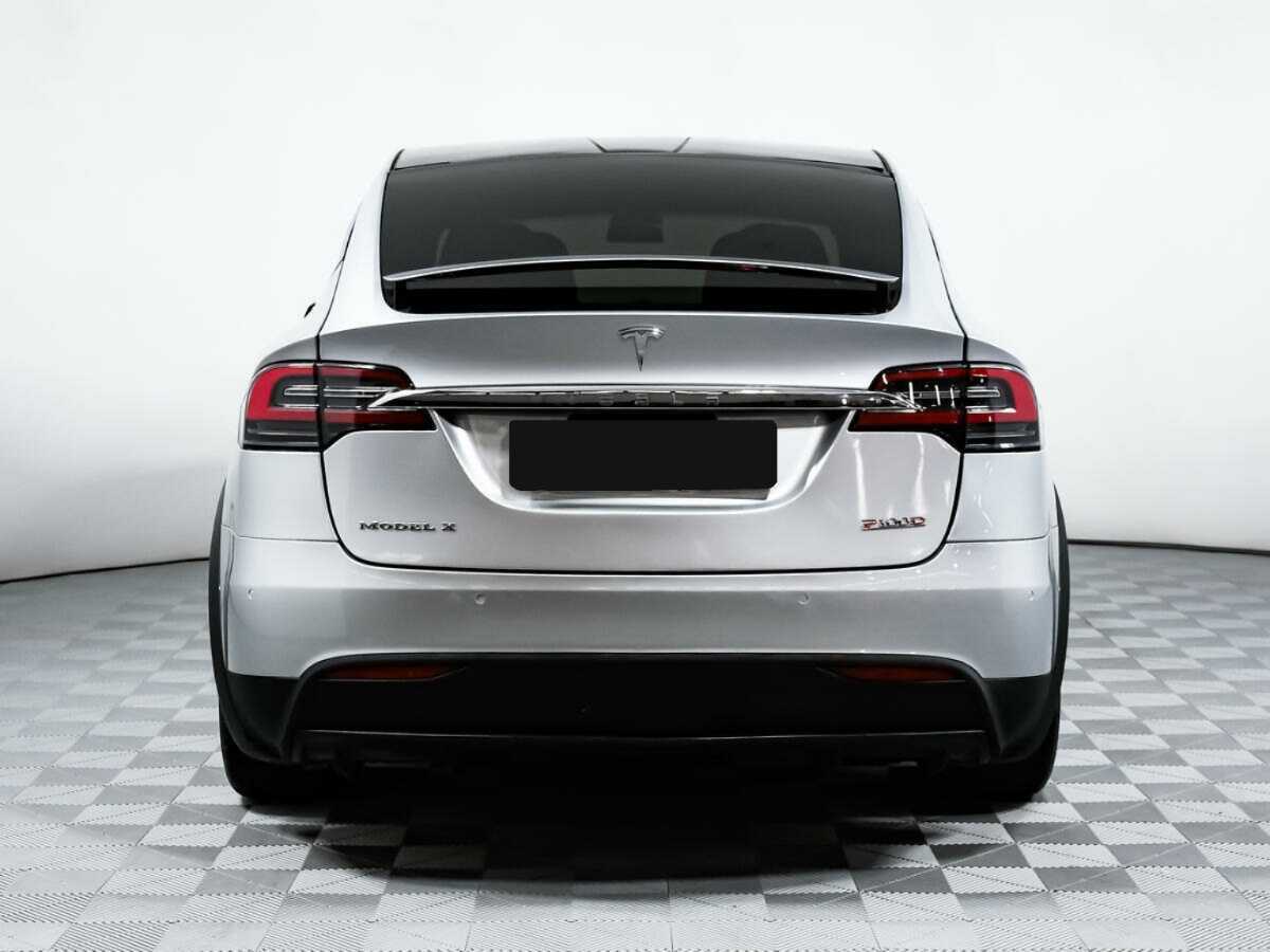 Tesla Model X с пробегом — 2018 год. Фото: #4