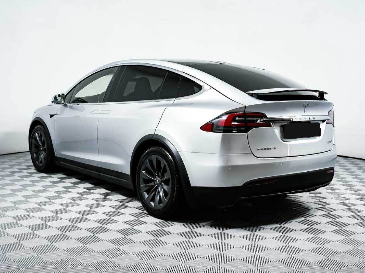 Tesla Model X с пробегом — 2018 год. Фото: #5