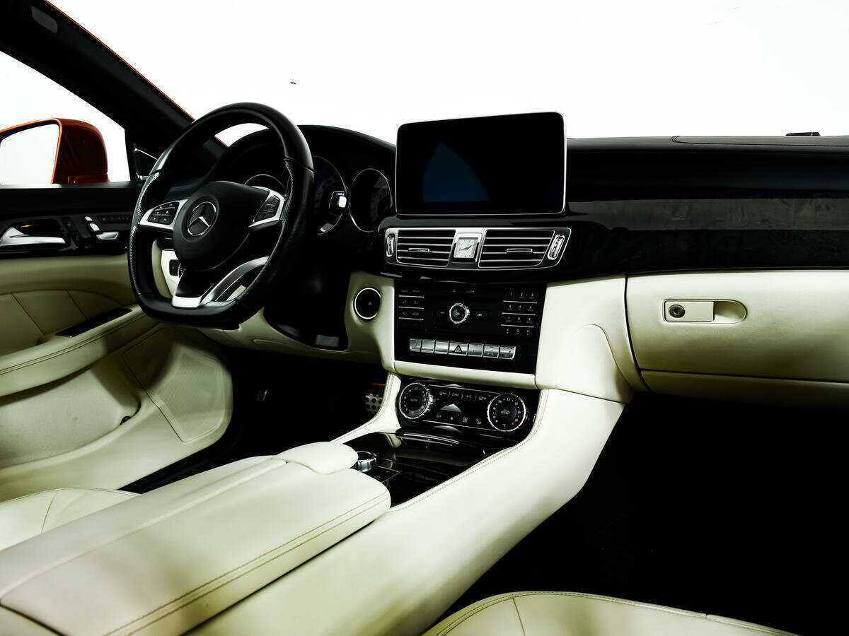 Mercedes-Benz CLS с пробегом — 2016 год. Фото: #8