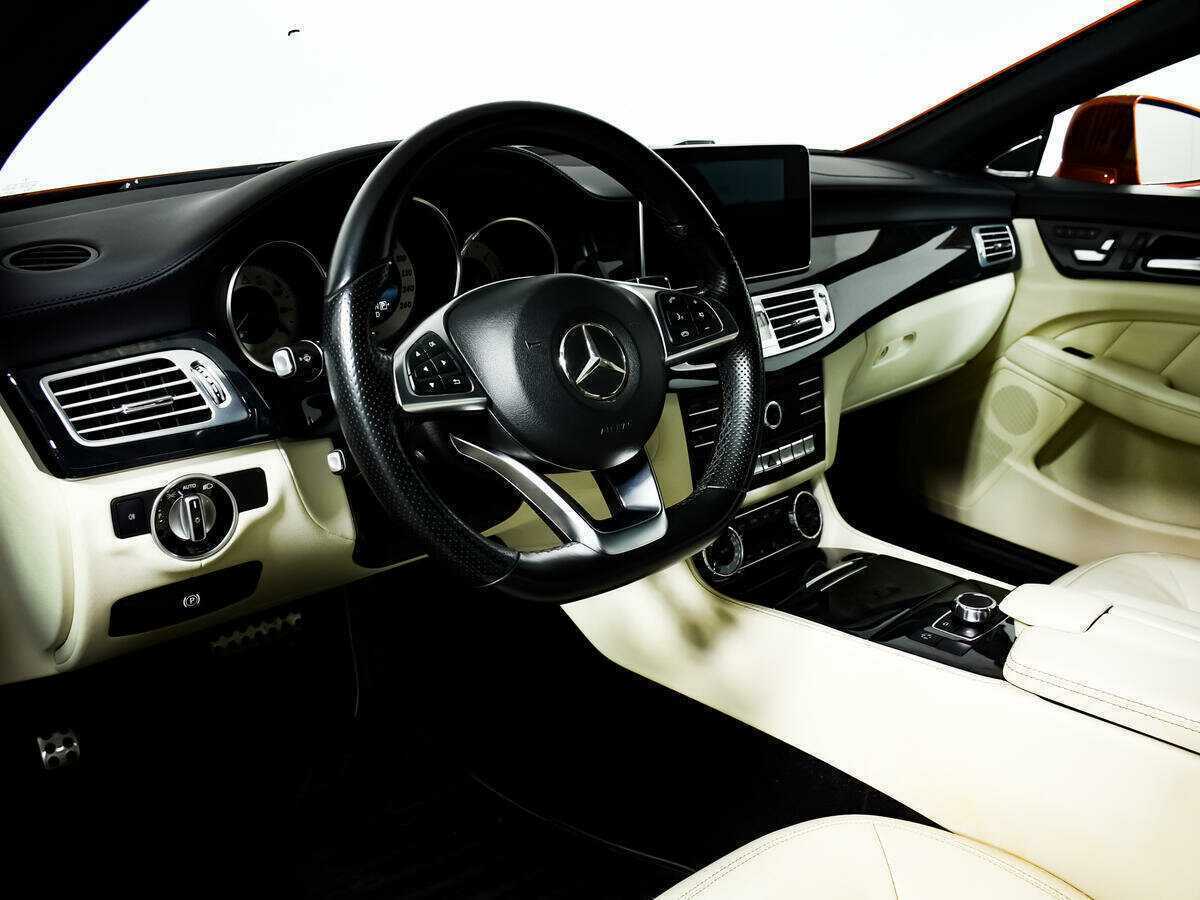 Mercedes-Benz CLS с пробегом — 2016 год. Фото: #11
