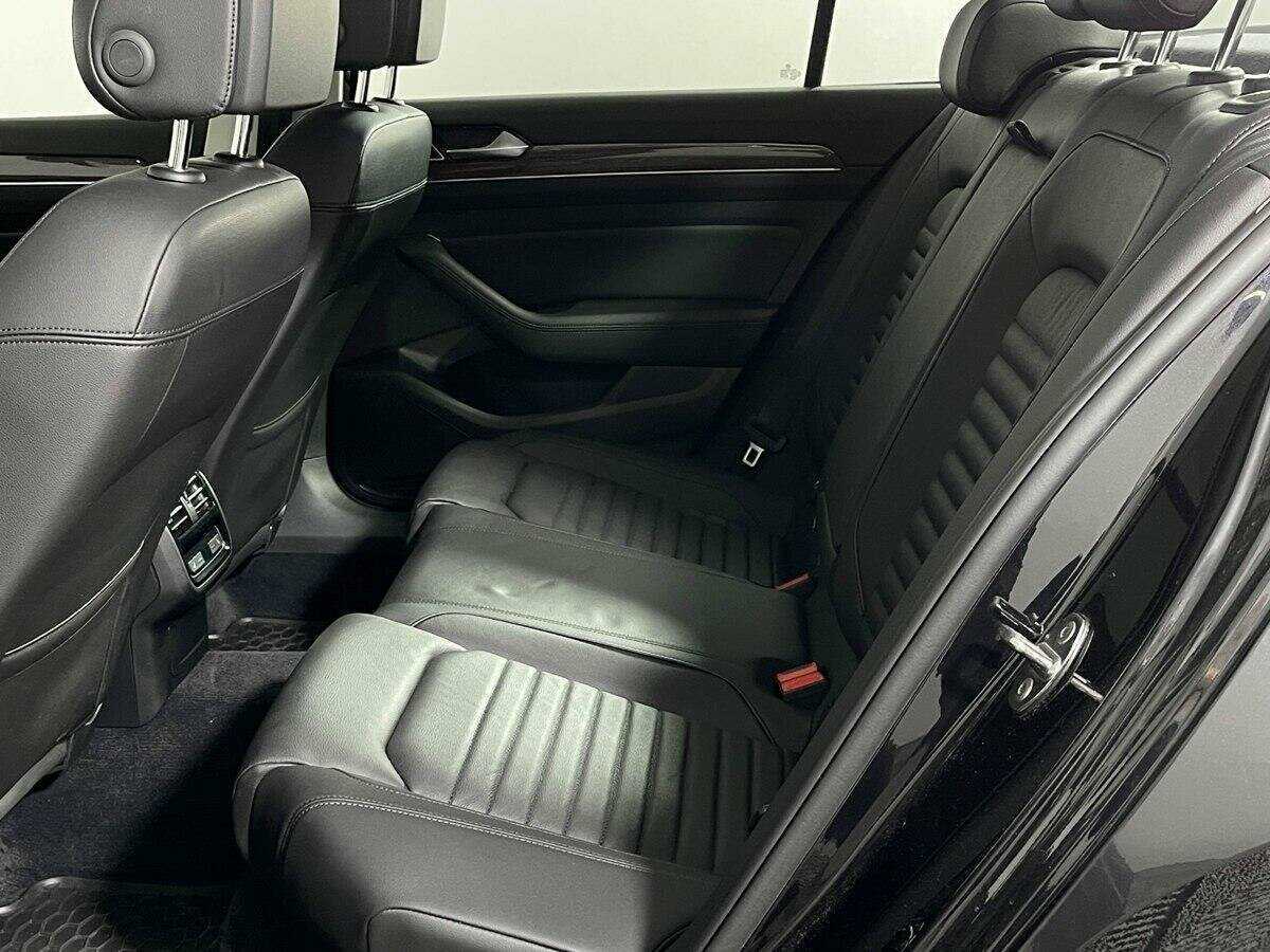 Volkswagen Passat с пробегом — 2018 год. Фото: #7