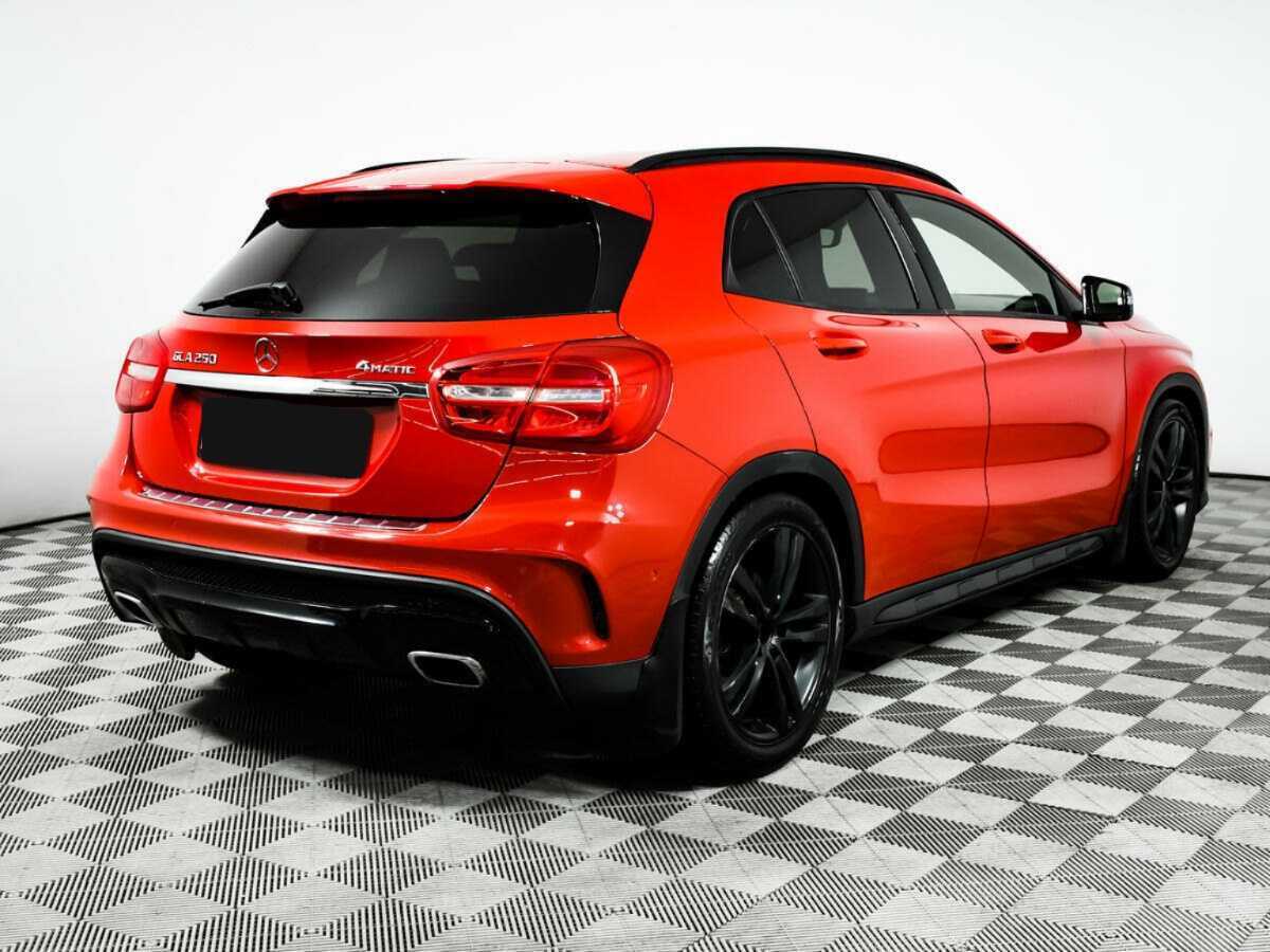 Mercedes-Benz GLA с пробегом — 2014 год. Фото: #4