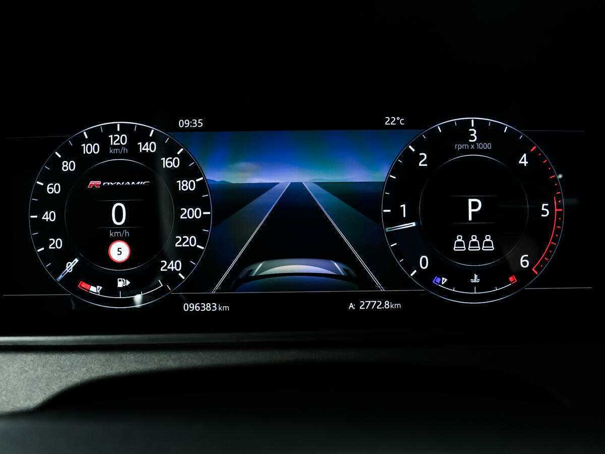 Land Rover Range Rover Velar с пробегом — 2019 год. Фото: #9