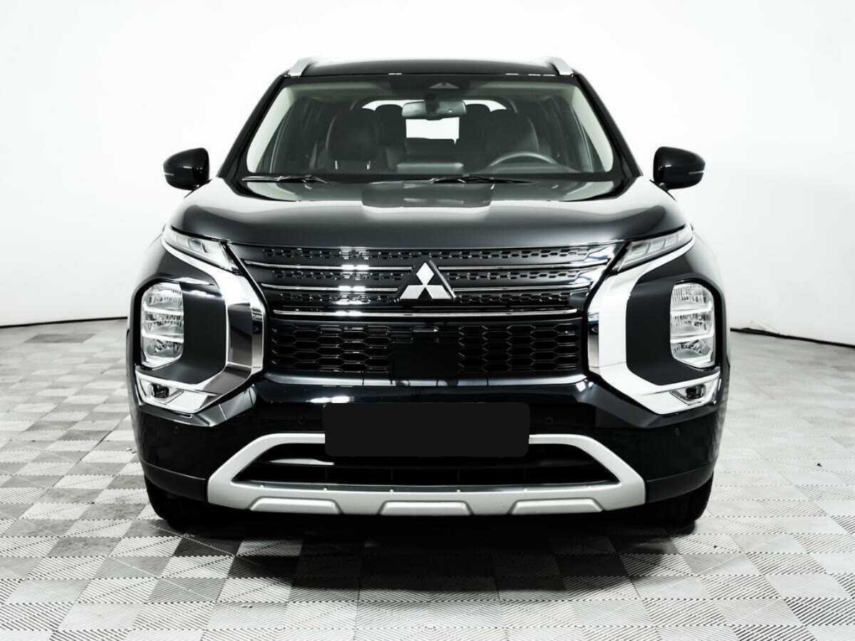 Mitsubishi Outlander с пробегом — 2022 год. Фото: #1