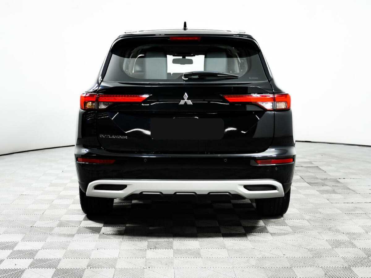Mitsubishi Outlander с пробегом — 2022 год. Фото: #5