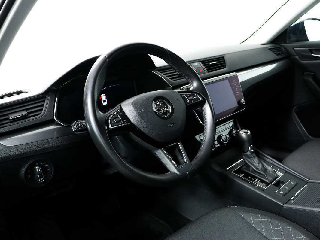 Skoda Superb с пробегом — 2020 год. Фото: #12