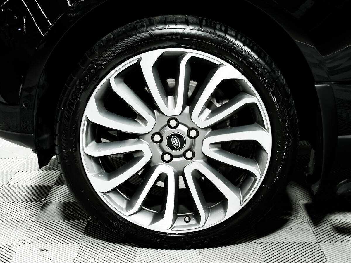 Land Rover Range Rover с пробегом — 2016 год. Фото: #11