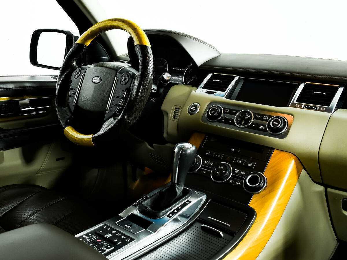 Land Rover Range Rover Sport с пробегом — 2012 год. Фото: #8