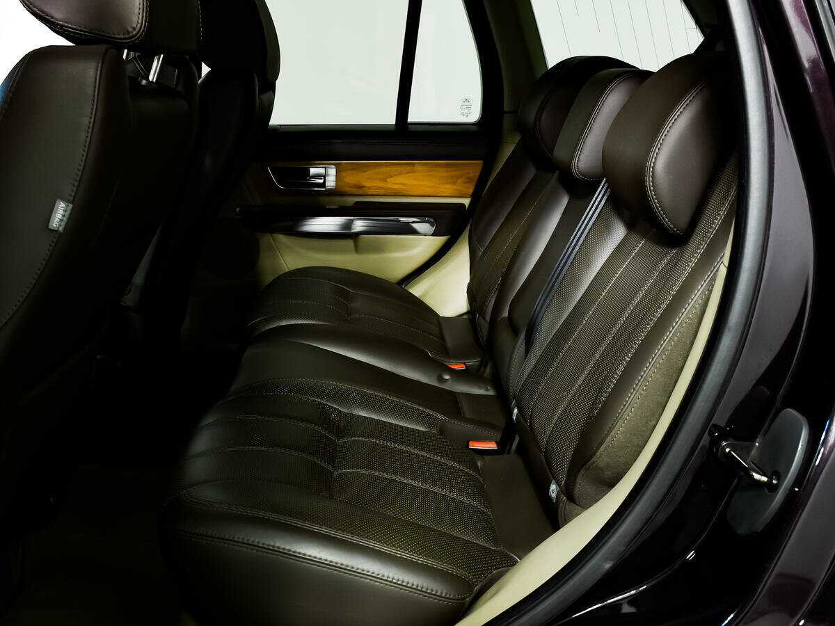 Land Rover Range Rover Sport с пробегом — 2012 год. Фото: #11