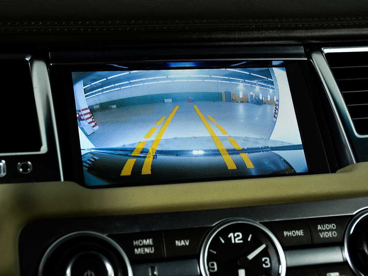 Land Rover Range Rover Sport с пробегом — 2012 год. Фото: #14