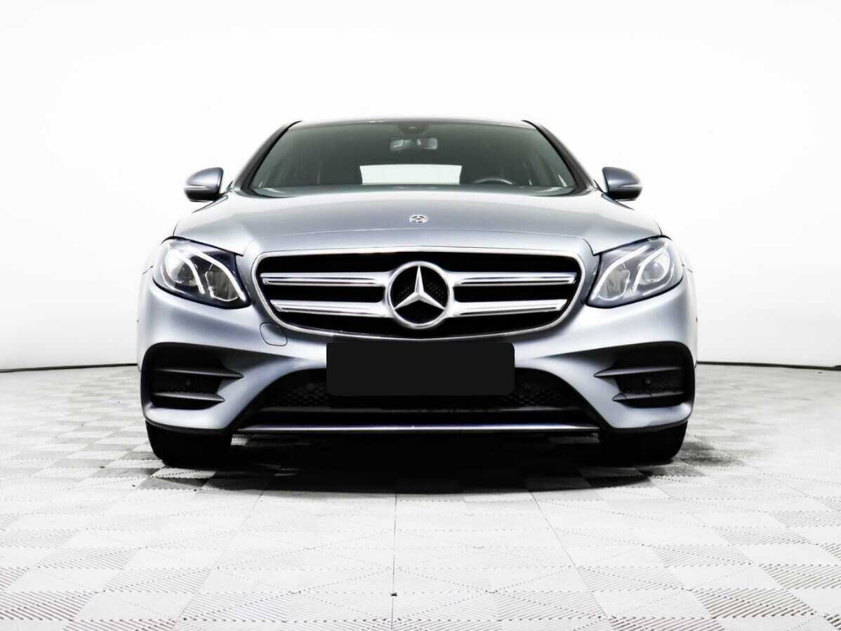 Mercedes-Benz E-Класс с пробегом — 2020 год. Фото: #1