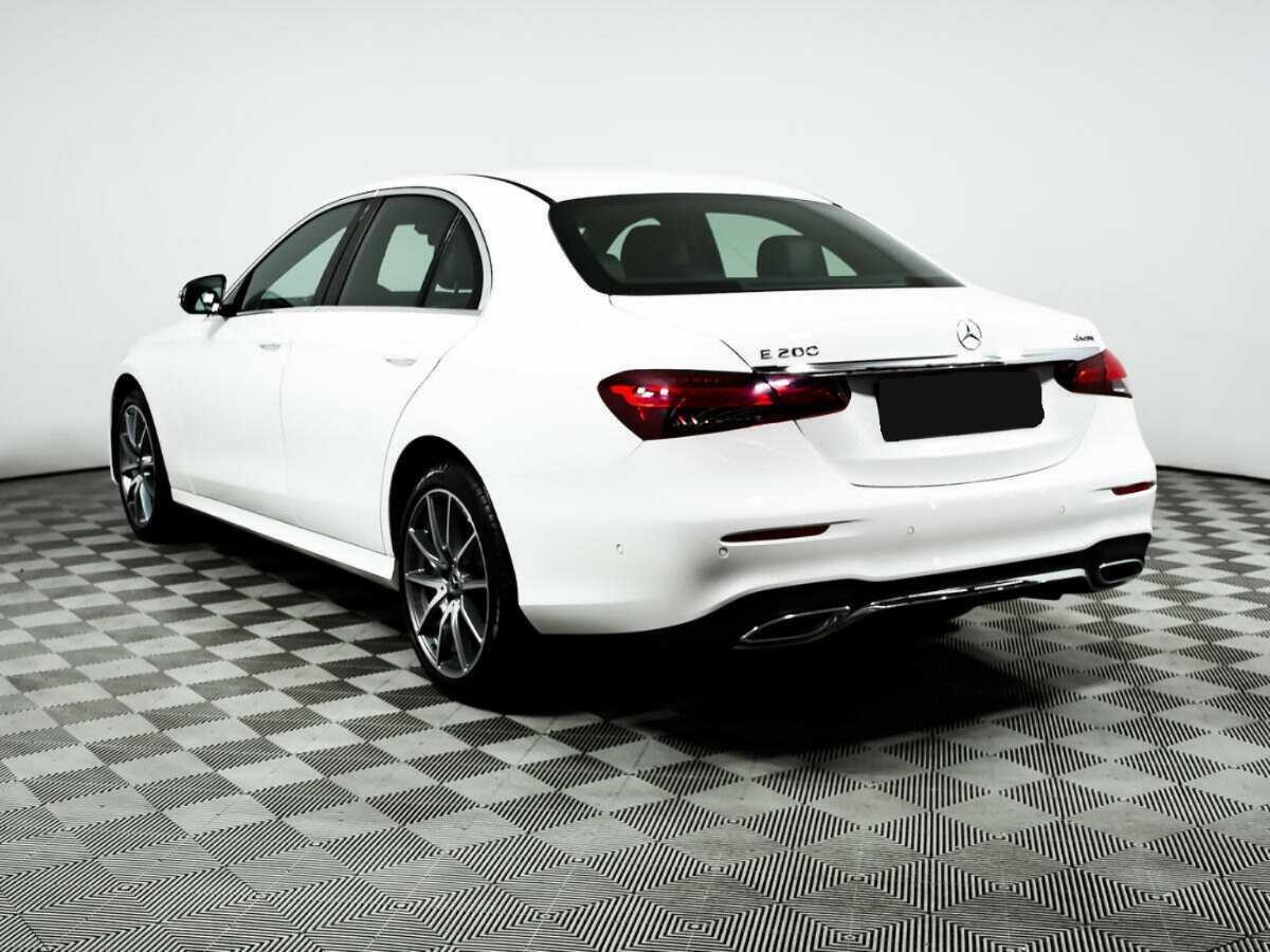 Mercedes-Benz E-Класс с пробегом — 2022 год. Фото: #6