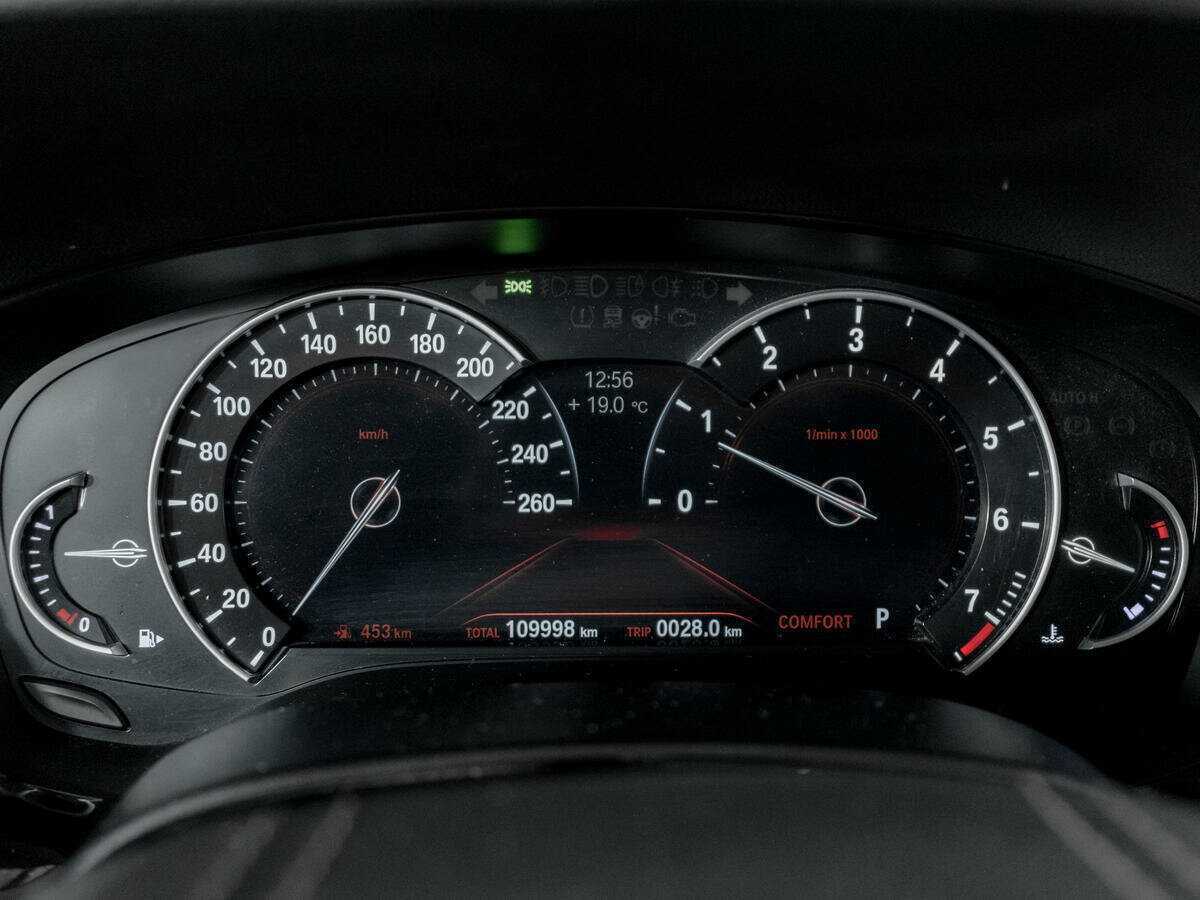 BMW 5 серии с пробегом — 2017 год. Фото: #9