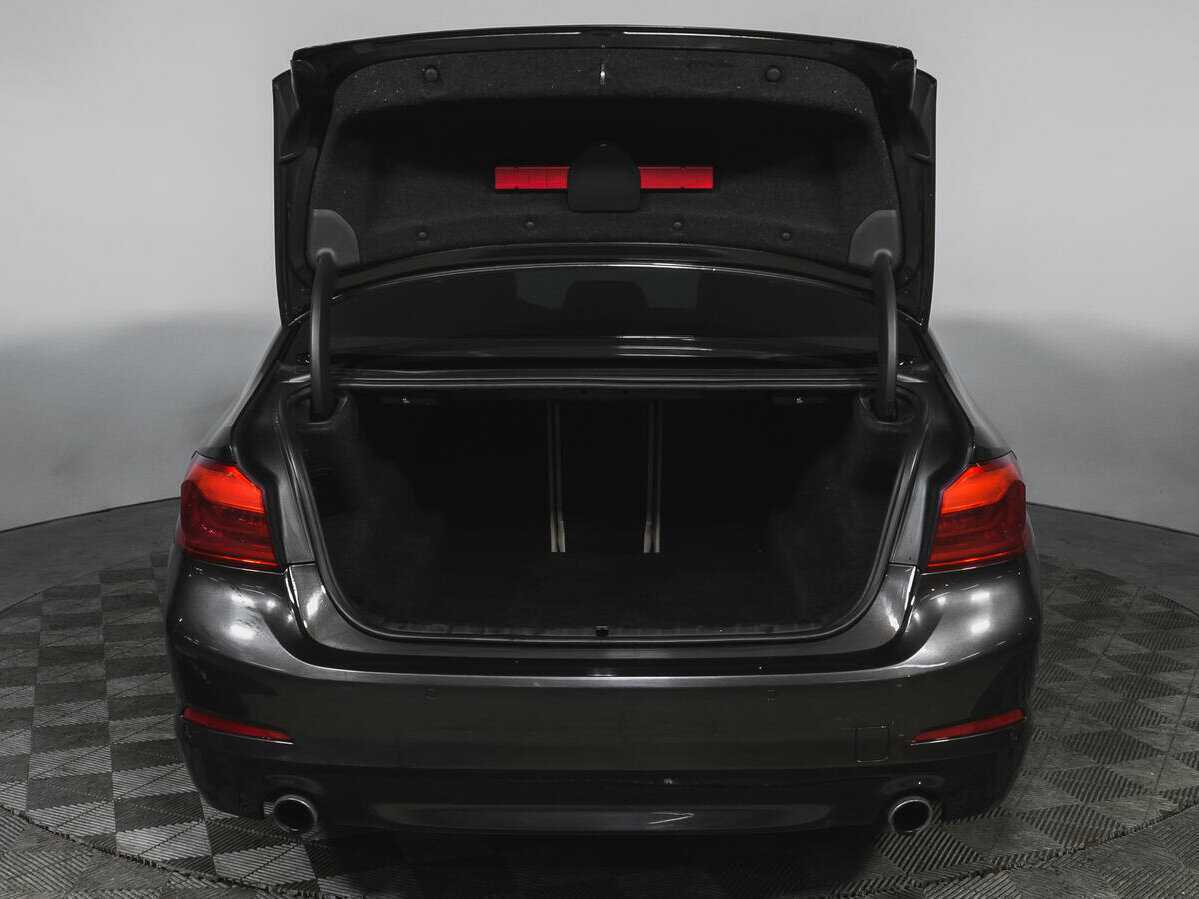 BMW 5 серии с пробегом — 2017 год. Фото: #16