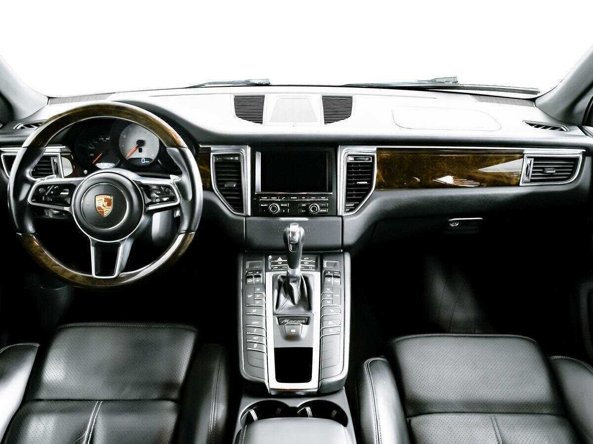 Porsche Macan с пробегом — 2014 год. Фото: #10