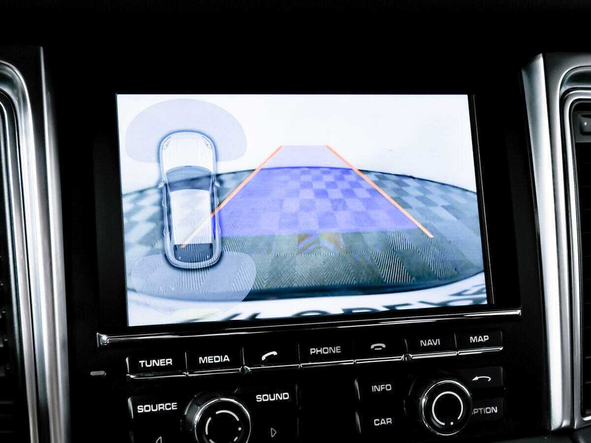 Porsche Macan с пробегом — 2014 год. Фото: #15