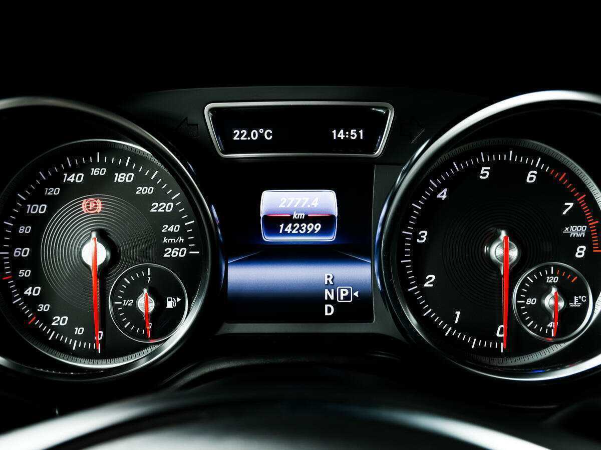 Mercedes-Benz GLE с пробегом — 2016 год. Фото: #9