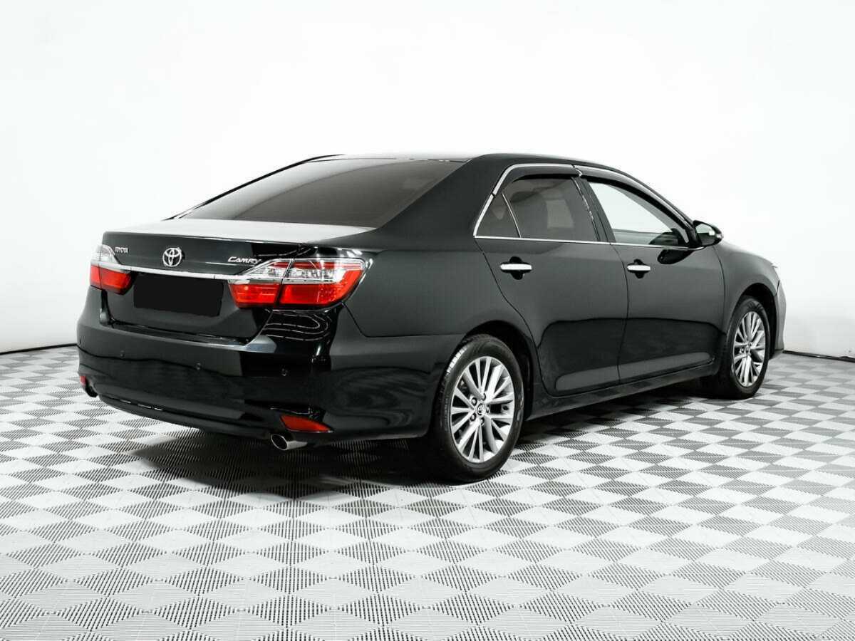 Toyota Camry с пробегом — 2016 год. Фото: #3