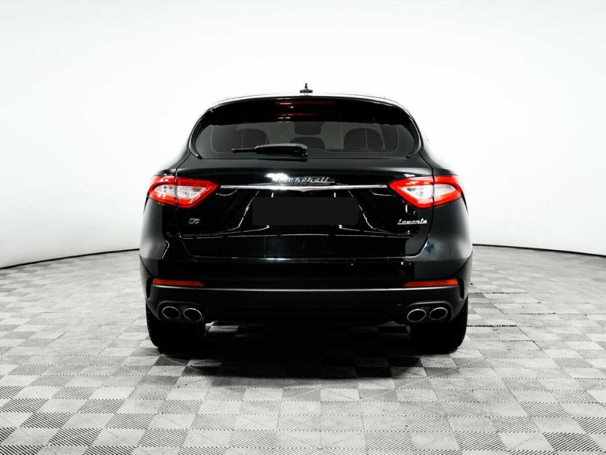Maserati Levante с пробегом — 2018 год. Фото: #4