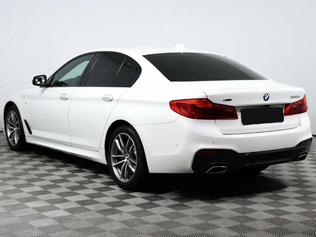 BMW 5 серии с пробегом — 2017 год. Фото: #6