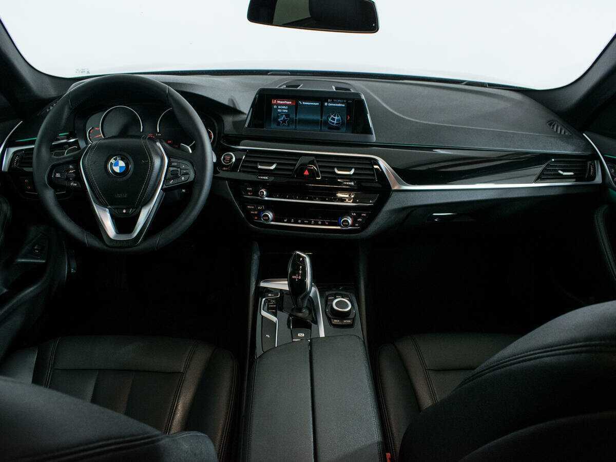 BMW 5 серии с пробегом — 2018 год. Фото: #11