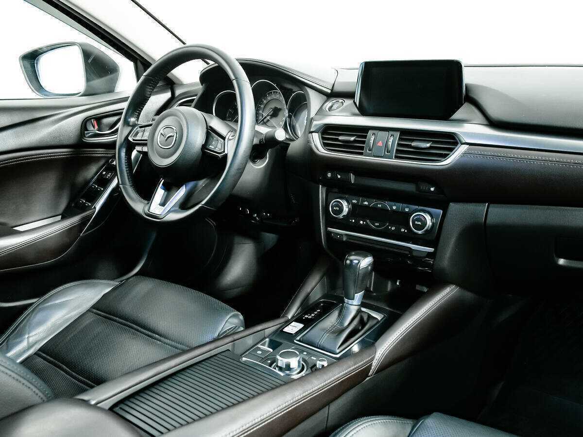 Mazda 6 с пробегом — 2017 год. Фото: #7