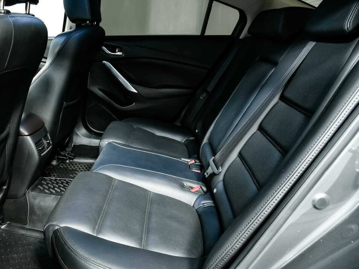 Mazda 6 с пробегом — 2017 год. Фото: #11