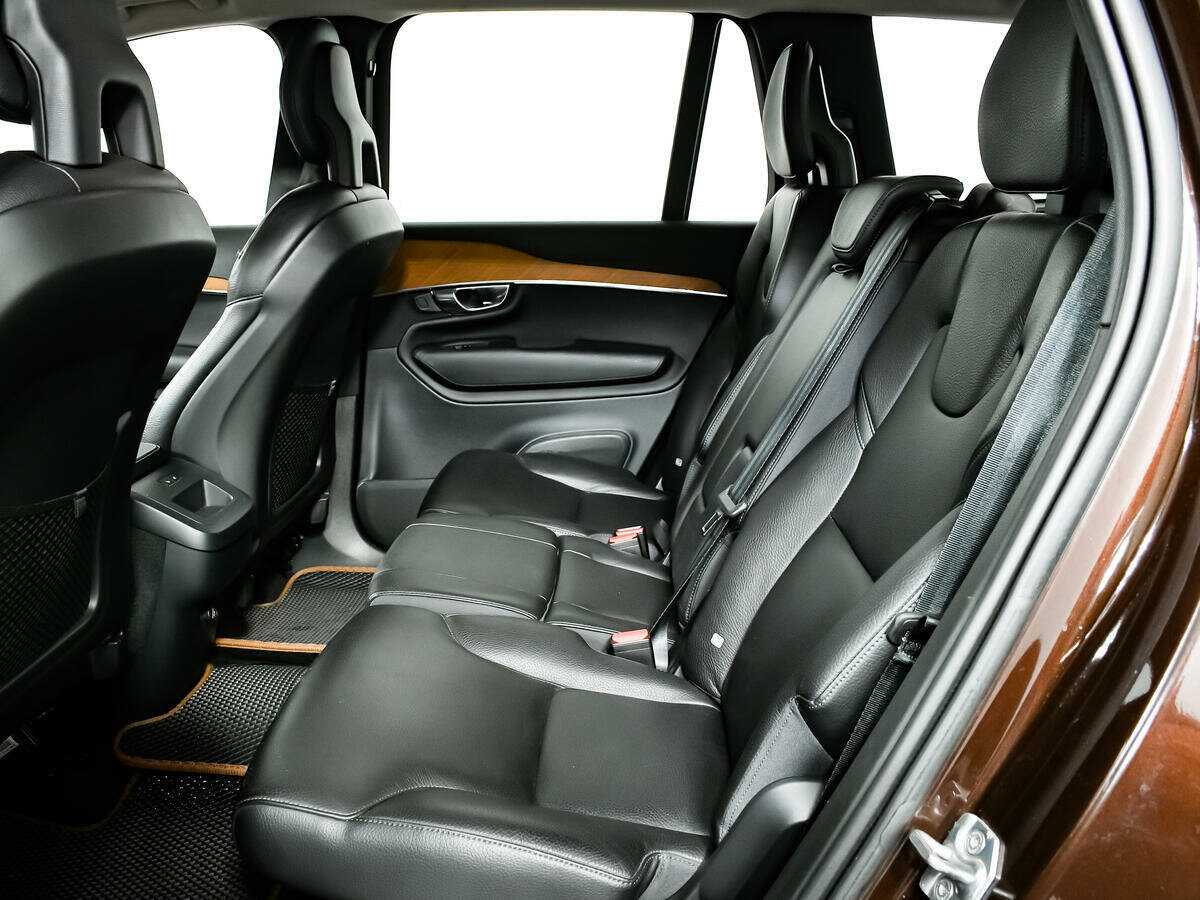 Volvo XC90 с пробегом — 2017 год. Фото: #11