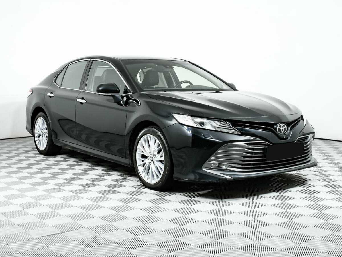 Toyota Camry с пробегом — 2020 год. Фото: #2