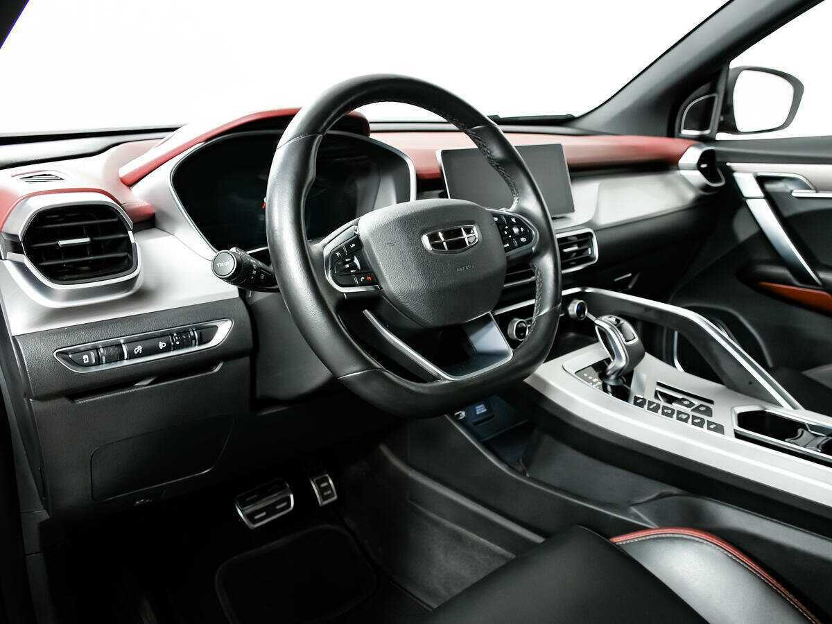 Geely Coolray с пробегом — 2022 год. Фото: #12