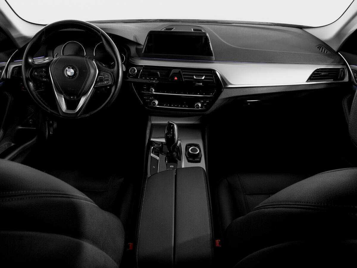 BMW 5 серии с пробегом — 2018 год. Фото: #11