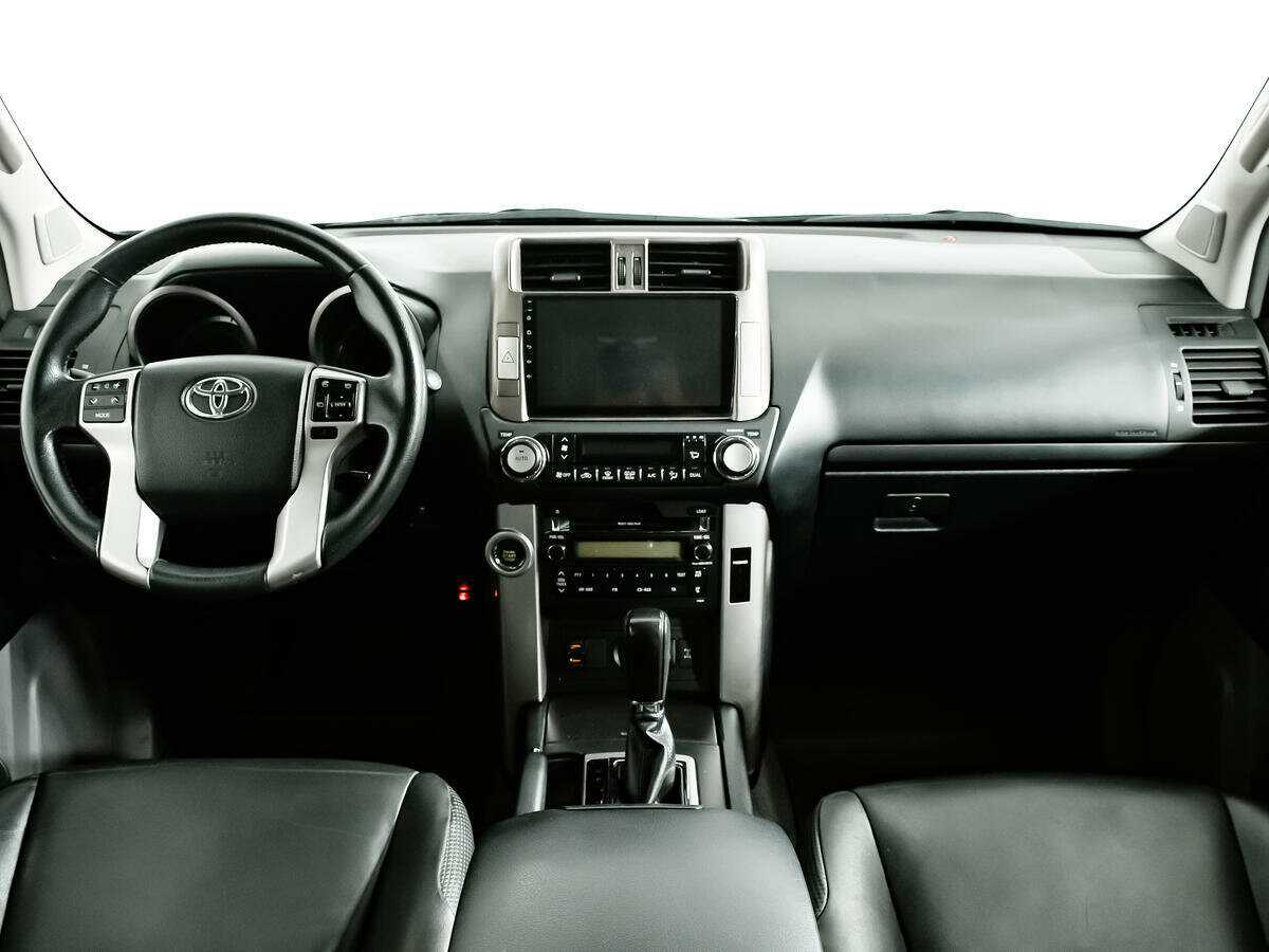 Toyota Land Cruiser Prado с пробегом — 2010 год. Фото: #8