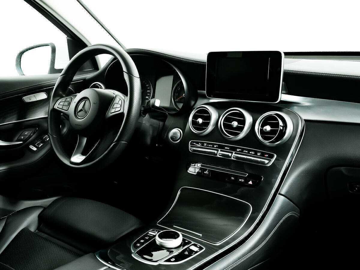Mercedes-Benz GLC с пробегом — 2017 год. Фото: #6