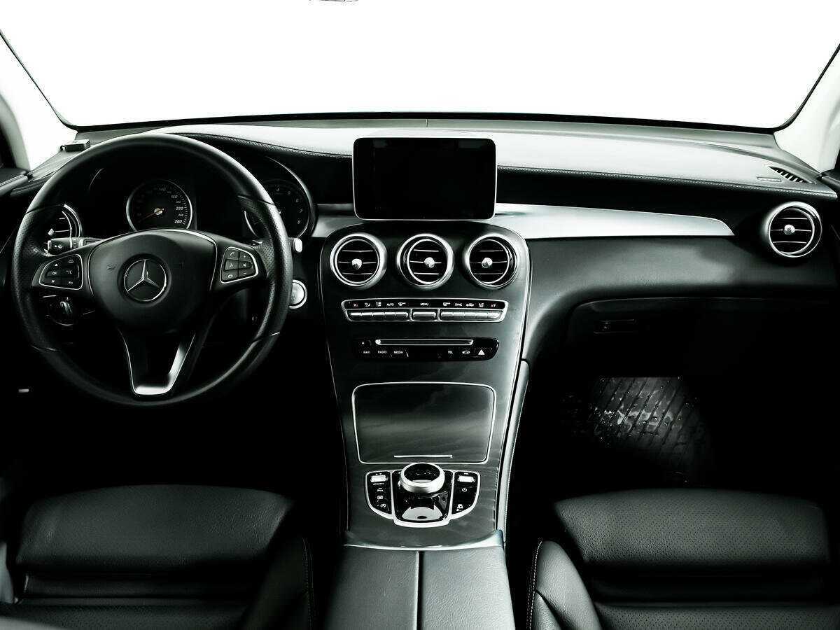 Mercedes-Benz GLC с пробегом — 2017 год. Фото: #8