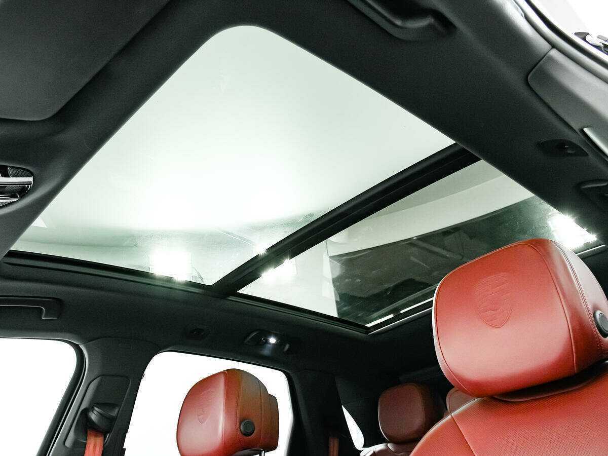 Porsche Cayenne с пробегом — 2019 год. Фото: #16