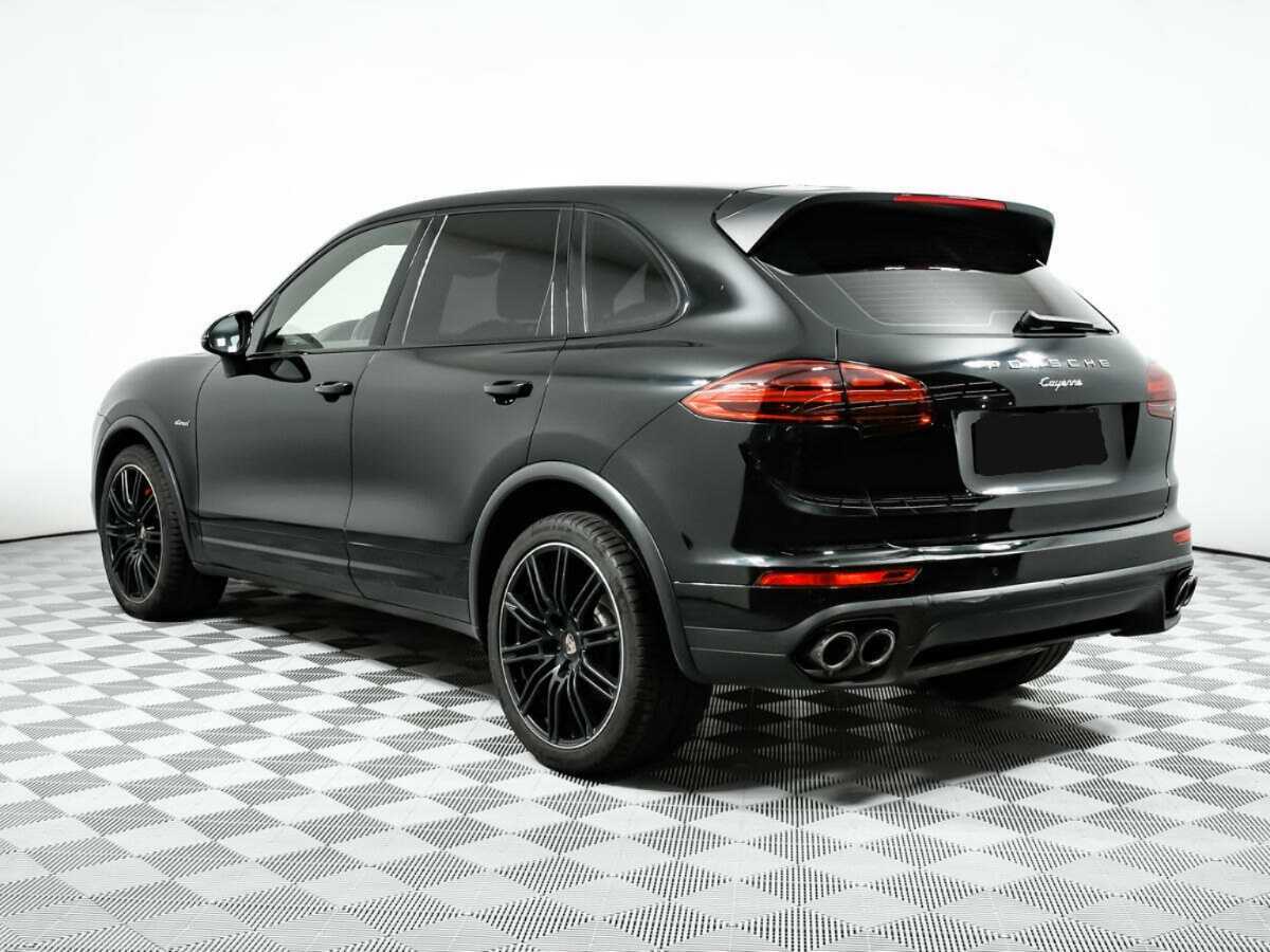 Porsche Cayenne с пробегом — 2015 год. Фото: #5