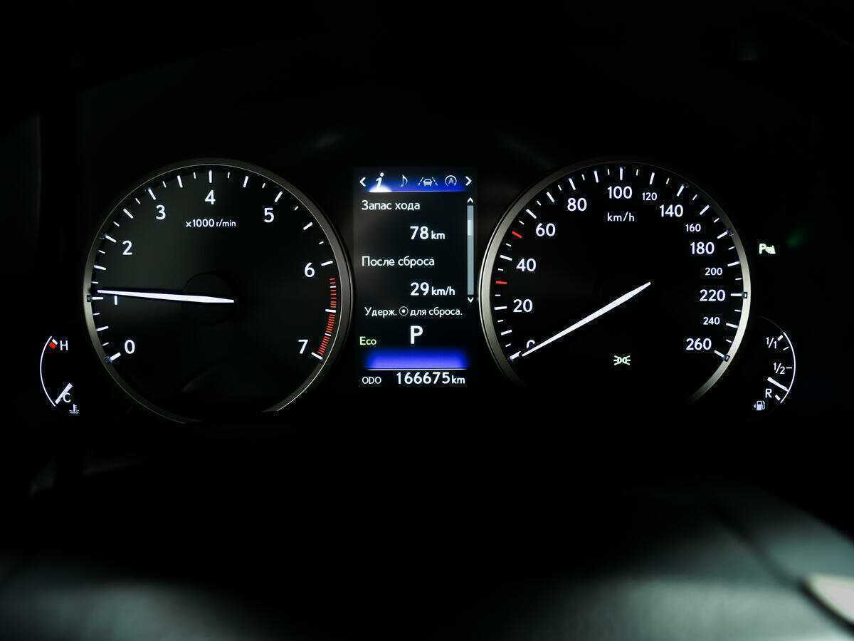 Lexus NX с пробегом — 2017 год. Фото: #9