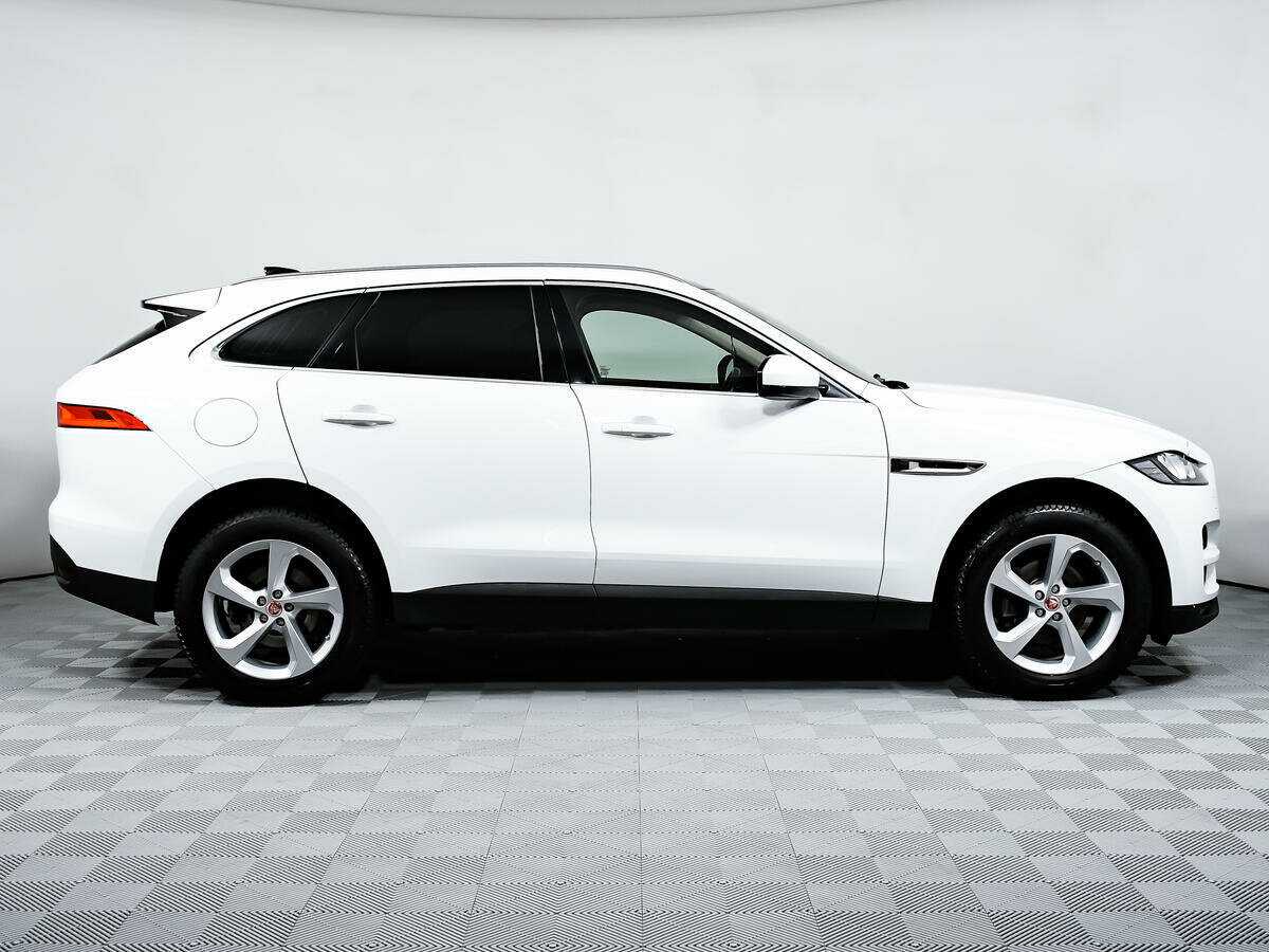 Jaguar F-Pace с пробегом — 2016 год. Фото: #3