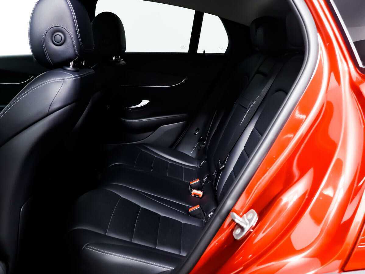 Mercedes-Benz GLC Coupe с пробегом — 2016 год. Фото: #11