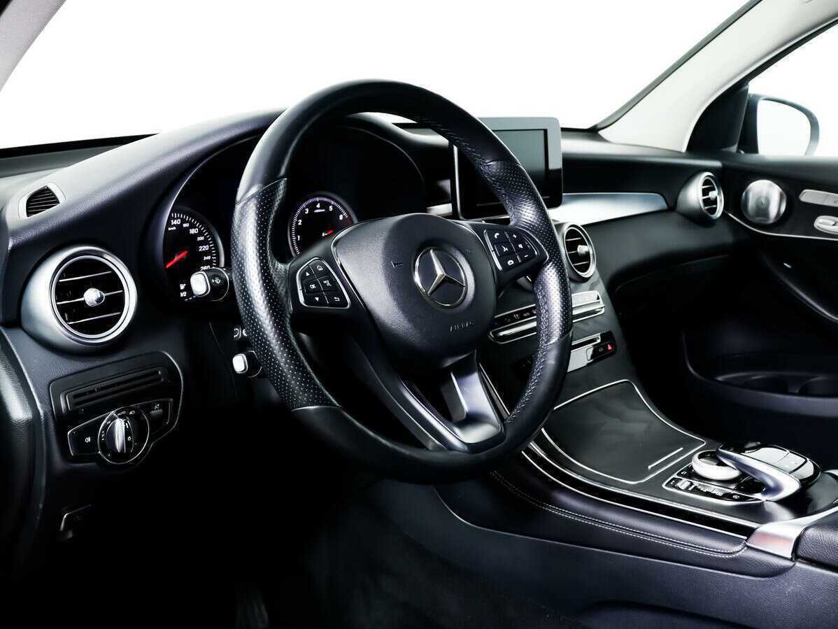 Mercedes-Benz GLC Coupe с пробегом — 2016 год. Фото: #12