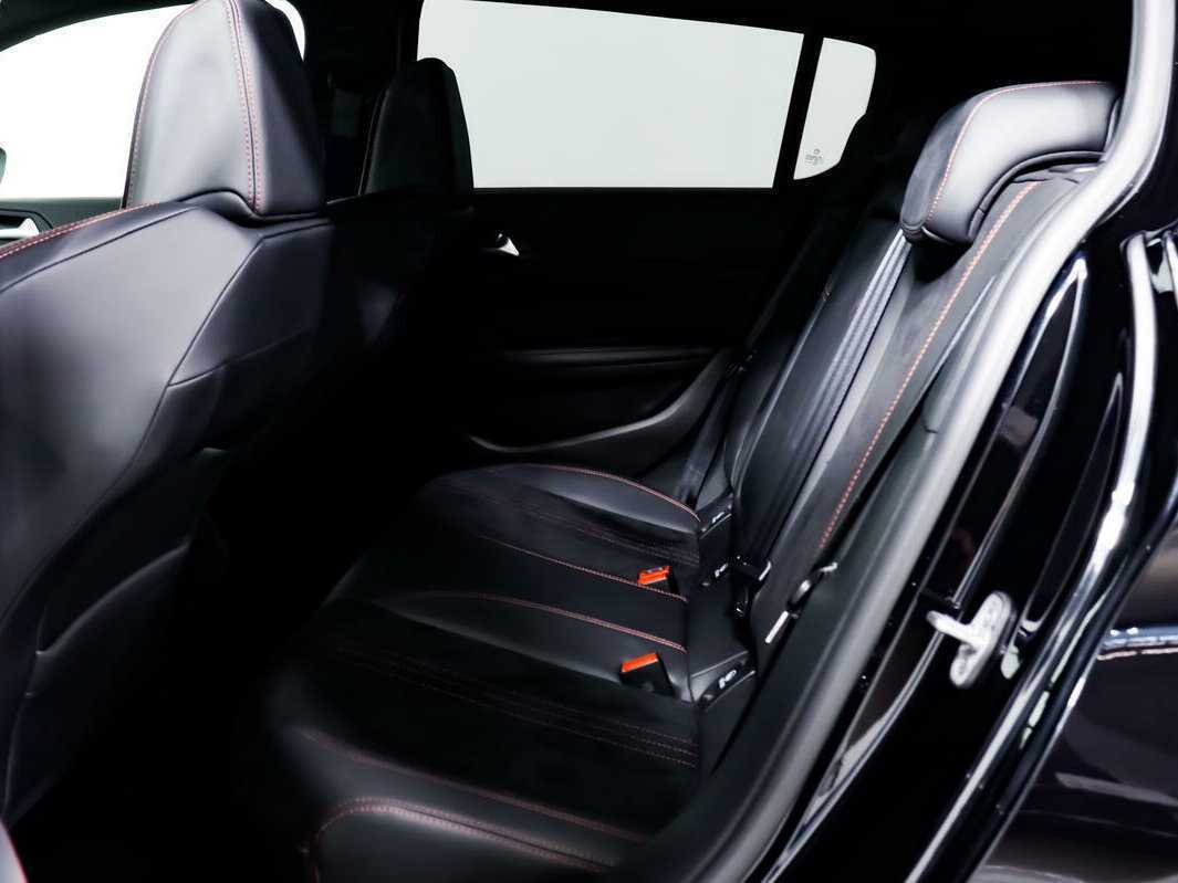 Peugeot 308 GTi с пробегом — 2019 год. Фото: #11