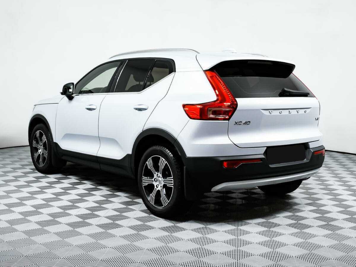 Volvo XC40 с пробегом — 2021 год. Фото: #6