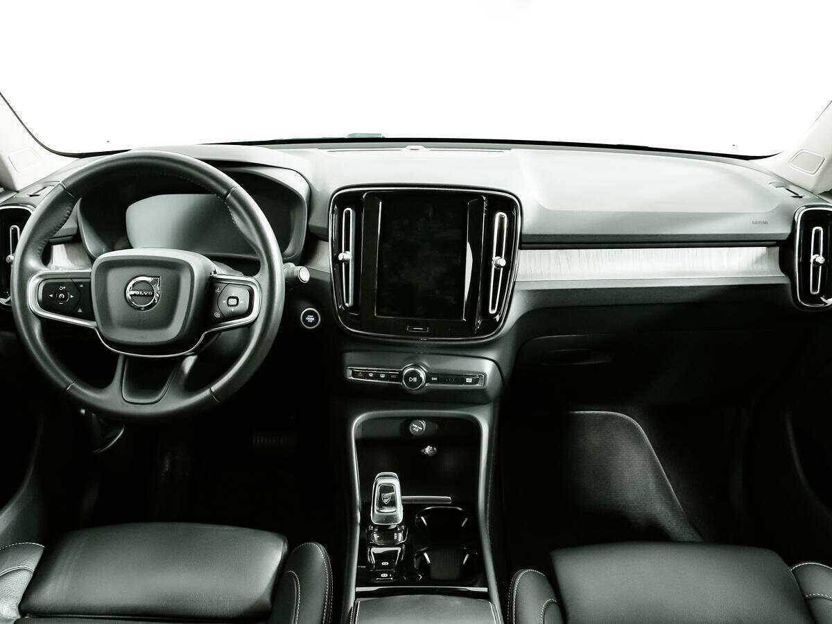 Volvo XC40 с пробегом — 2021 год. Фото: #10