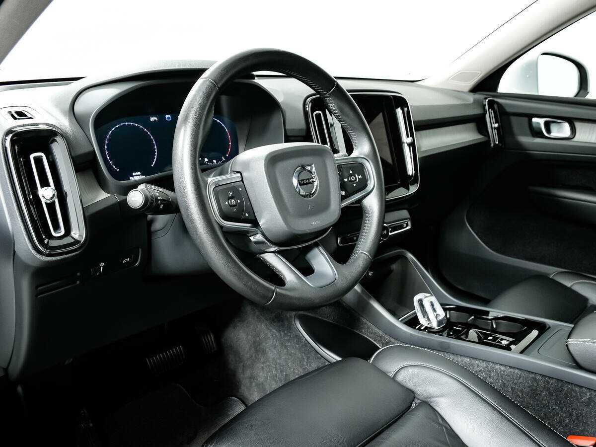 Volvo XC40 с пробегом — 2021 год. Фото: #12