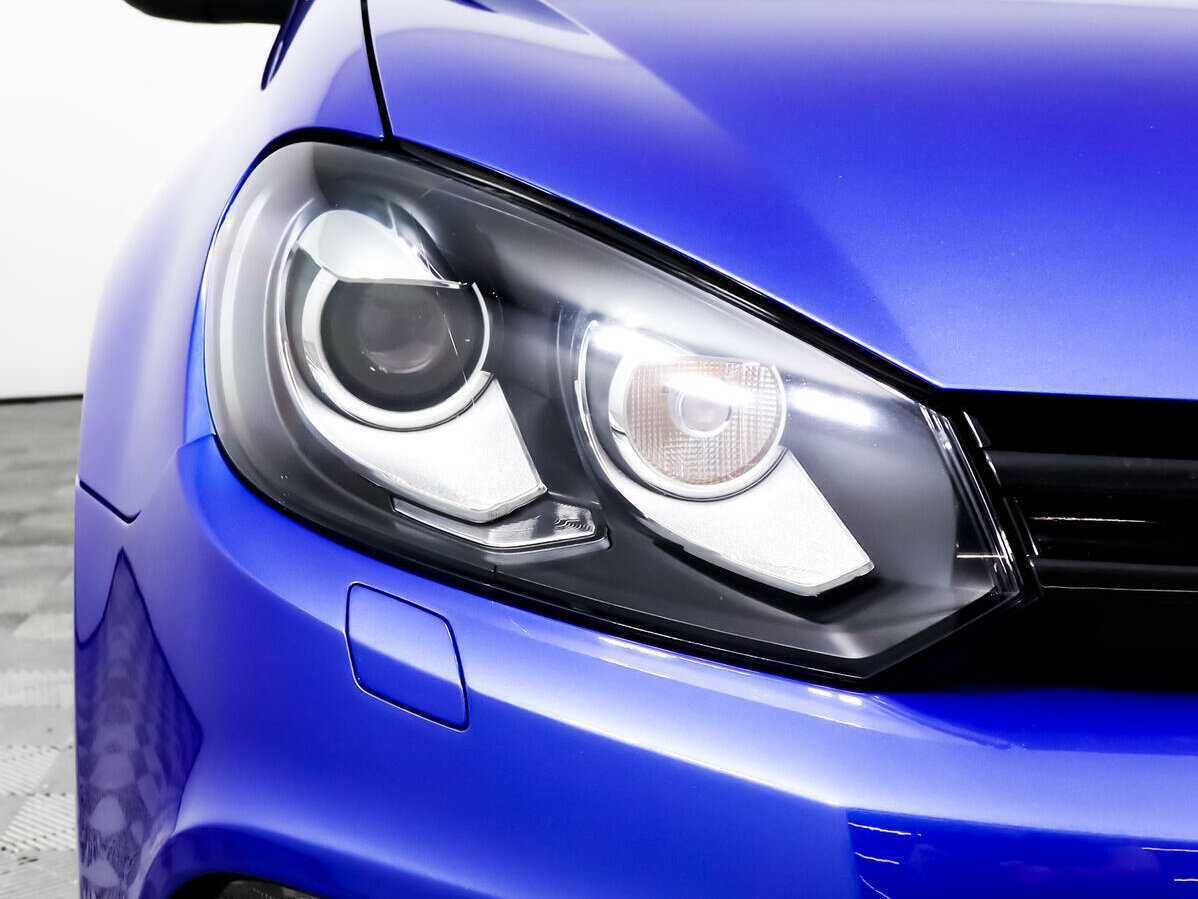 Volkswagen Golf R с пробегом — 2012 год. Фото: #14