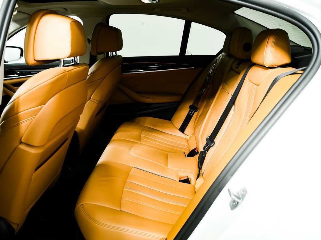 BMW 5 серии с пробегом — 2021 год. Фото: #11