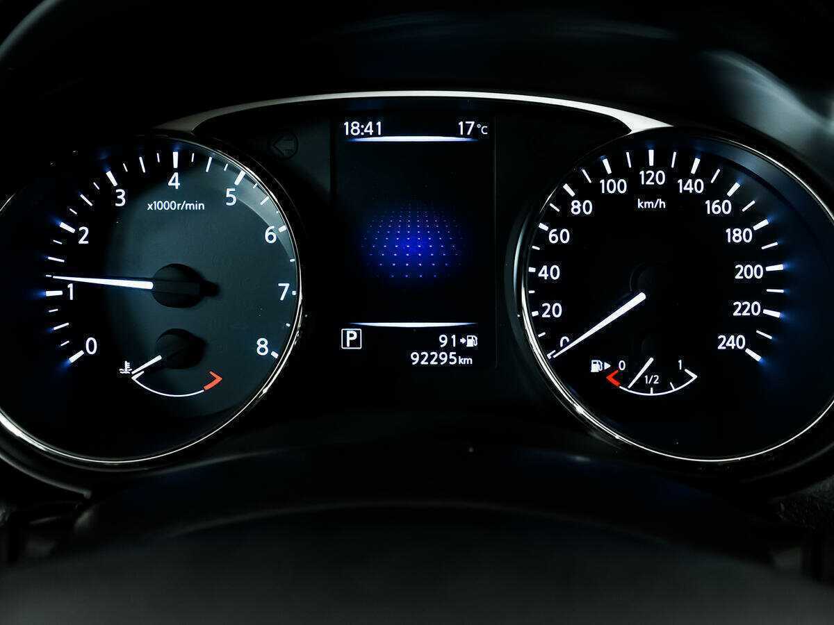 Nissan X-Trail с пробегом — 2015 год. Фото: #9