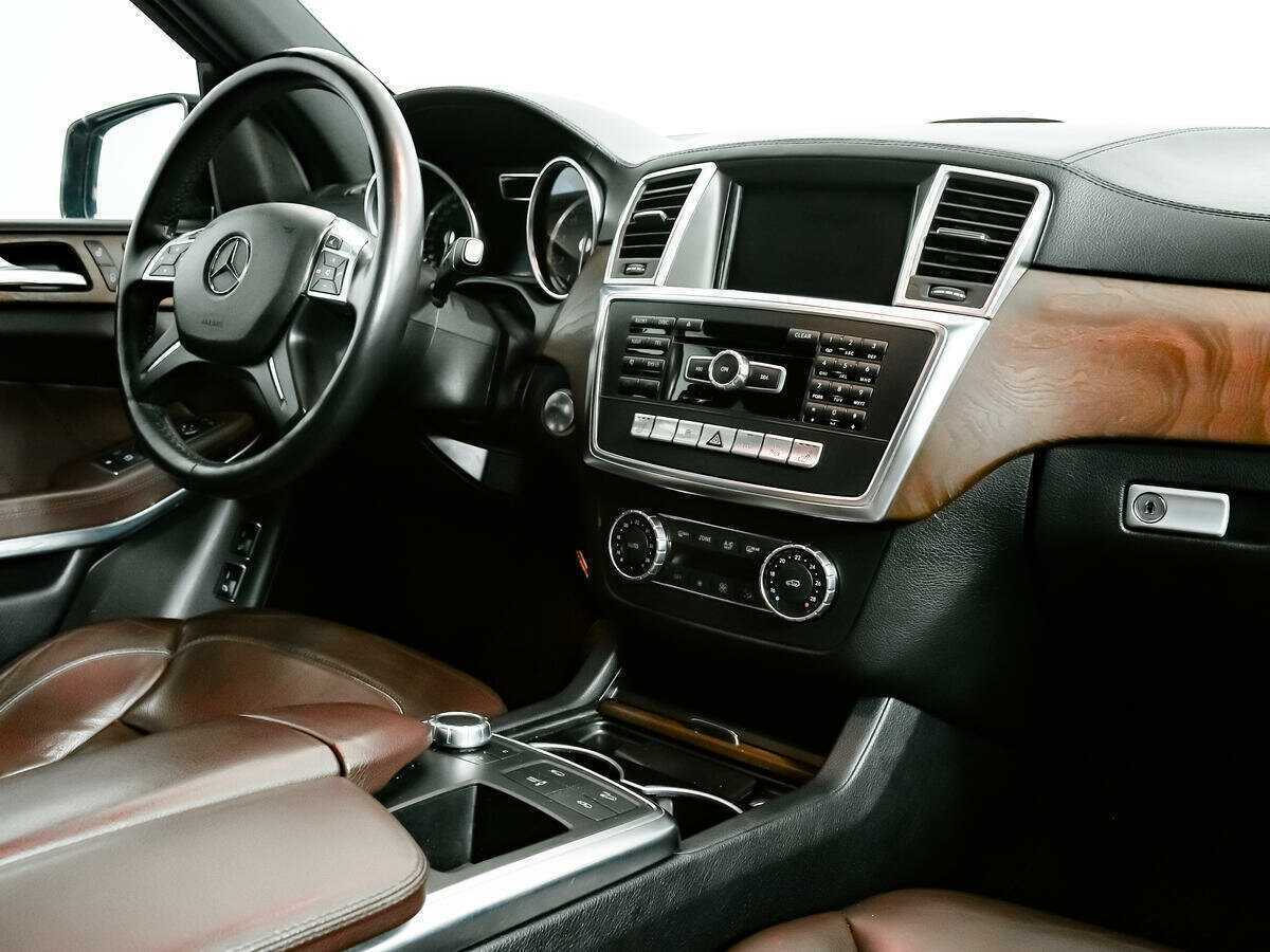 Mercedes-Benz GL-Класс с пробегом — 2014 год. Фото: #7